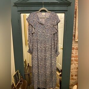Sonmer Blue Floral maxi dresss